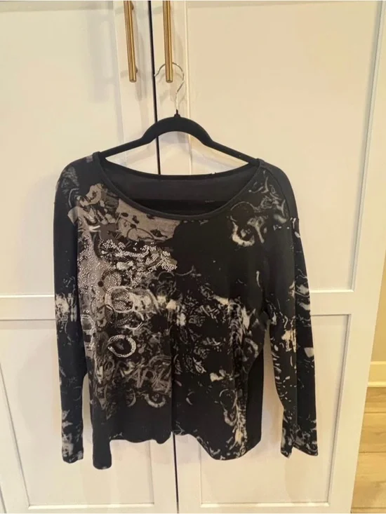 XL-2x Y2K Black & White Printed Long-Sleeve Women’s Top - Picture 4 of 5